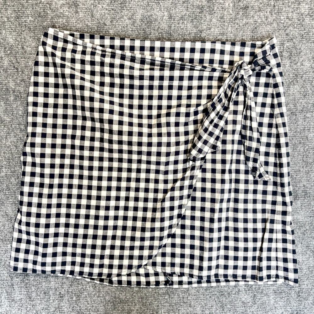 LOFT Petites 8P Navy White Gingham Faux Wrap Skort Tie Mini Skirt Cotton